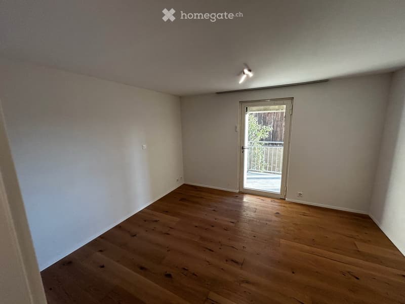 Moderne 3.5-Zimmer-Wohnung in ruhiger Lage von Truttikon und mit einzigartiger Gartenanlage (10)
