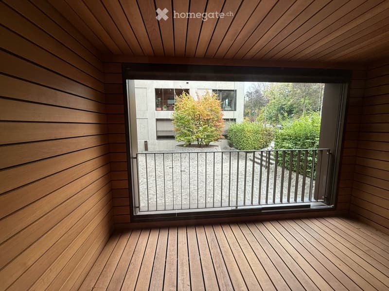 Elegant 3.5-Room Apartment in Zurich-Enge with two Loggias (7)