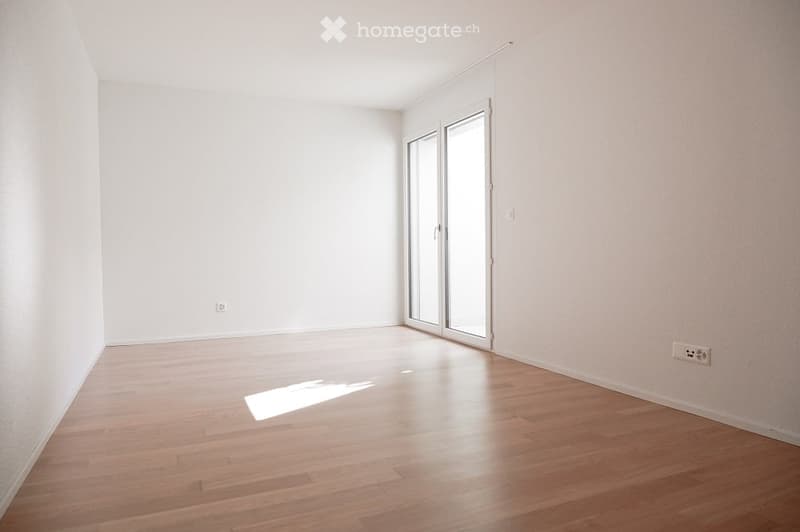 empty room, white walls, hardwood floors, sliding glass door