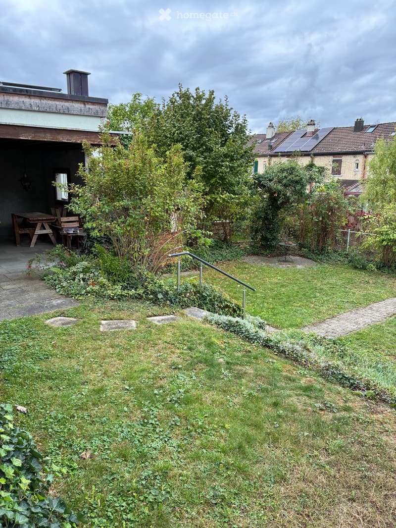 Charmantes 5-Zimmer-Haus mit grossem Garten in ruhigem Familienquartier (13)