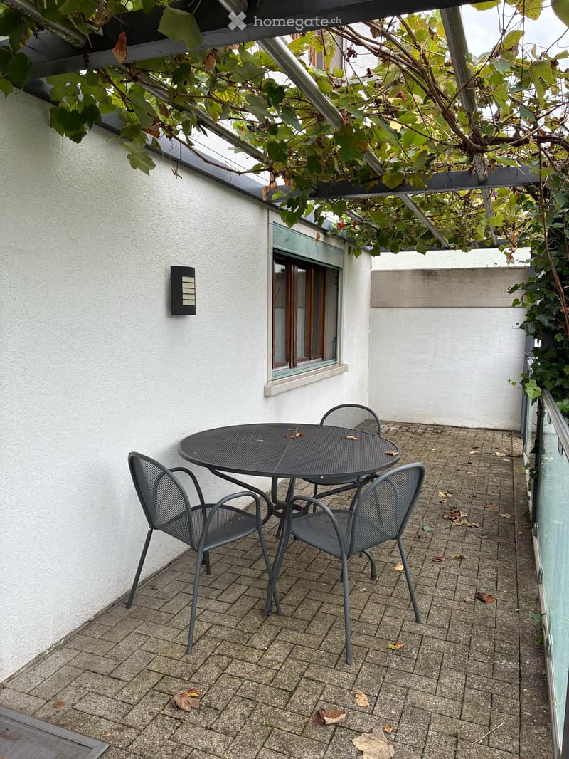 Charmantes 5-Zimmer-Haus mit grossem Garten in ruhigem Familienquartier (12)