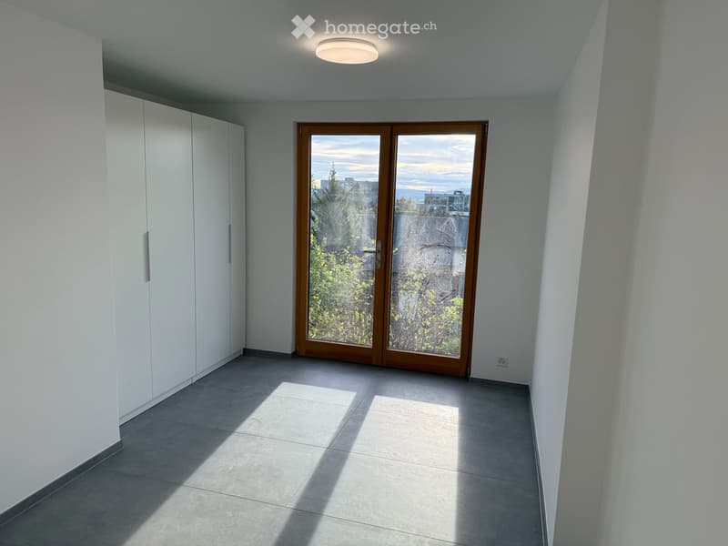 Helle, komplett renovierte 3.5-Zimmer-Einliegerwohnung in Bülach ab 1.12 oder nach Vereinbarung (2)