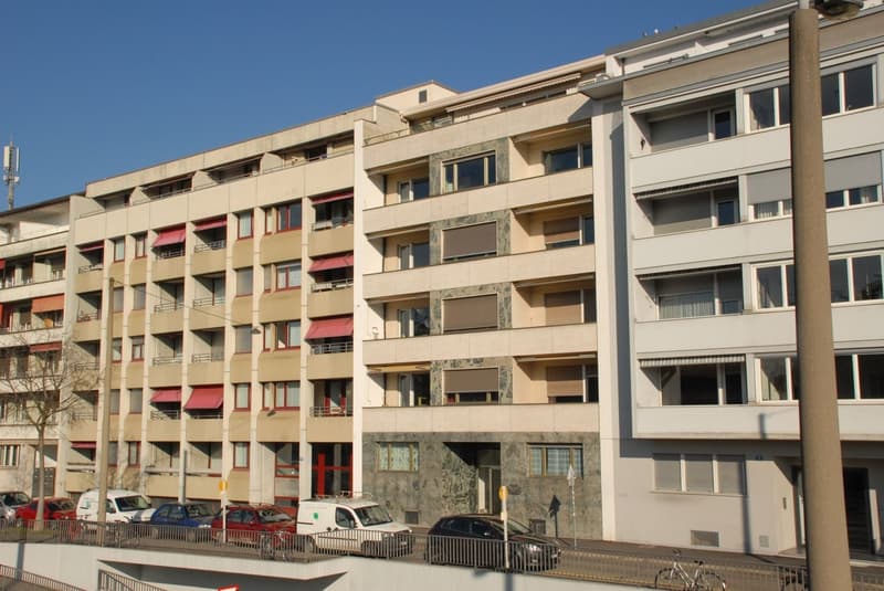 Moderne 2-Z'Whg mitten im Zentrum von Basel (13)