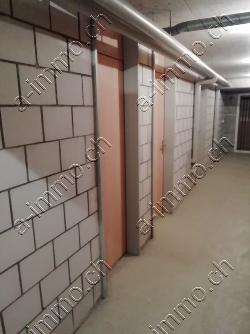 2 x Bastelräume mit WC und Fenster zu vermieten (7)