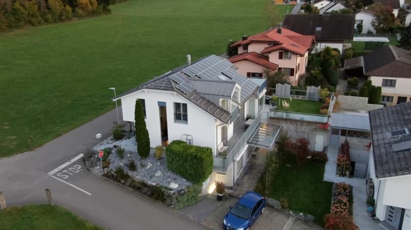 Freistehendes Einfamilienhaus mit Nähe zur Natur (2)