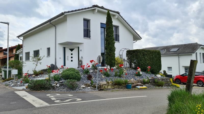 Freistehendes Einfamilienhaus mit Nähe zur Natur (3)
