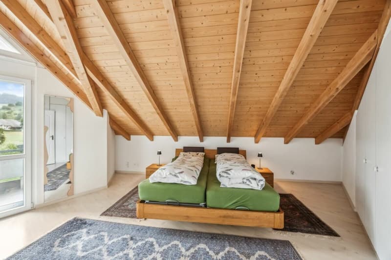 Superbe emplacement avec vue sur le golf d'Oberburg (11)