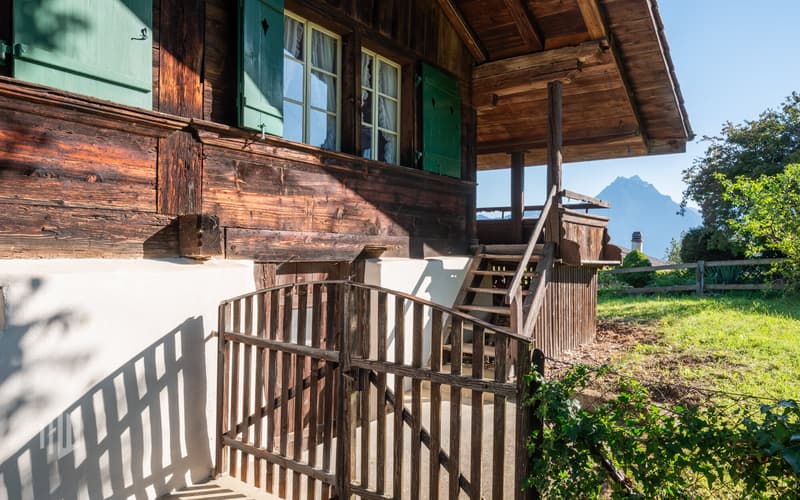 Zugang zur Wohnung durch seitlichen Zugang