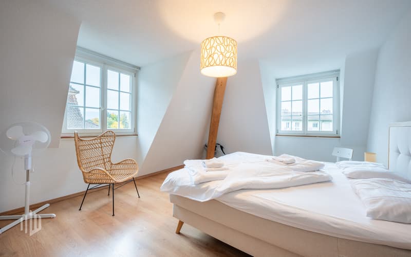 Wohnung 3. Obergeschoss, weiteres Zimmer mit Dachschräge