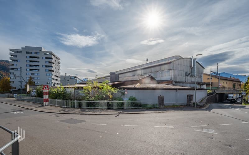 In unmittelbarar Lage neben einem gewachsenen Wohn- und Gewerbequartier in der Stadt Thun.