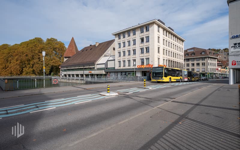 Ebenfalls die Innenstadt von Thun, welche man zu Fuss innert wenigen Minuten erreichen kann.