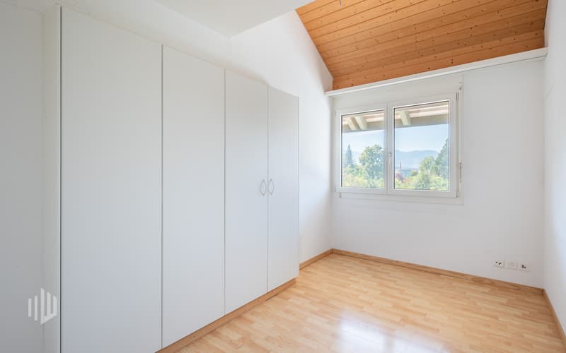 Zweites Zimmer mit Einbauschrank