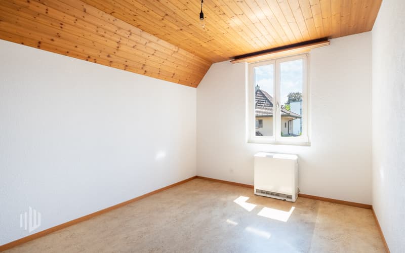 Eines der Zimmer im Obergeschoss