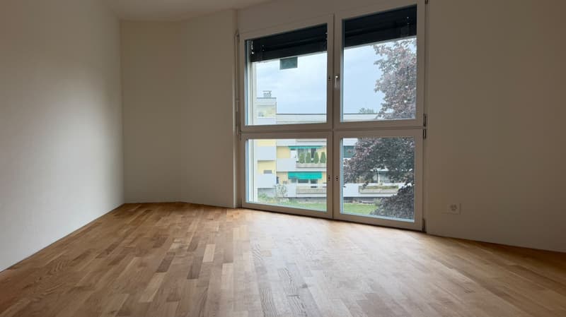 Helle 3.5-Zimmer-Dachwohnung mit grossem Balkon und schöner Aussicht (2)