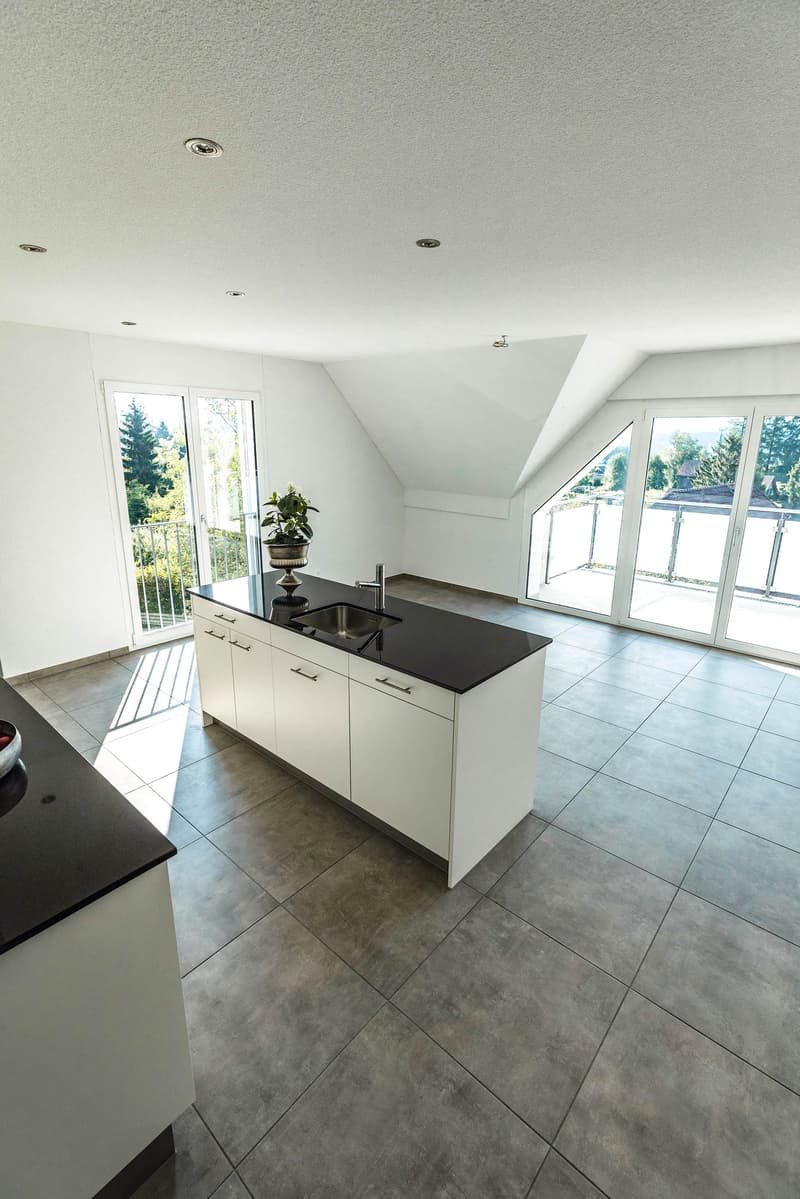 Moderne 4.5-Zimmer-Neubauwohnung mit Balkon in Oberbipp (2)