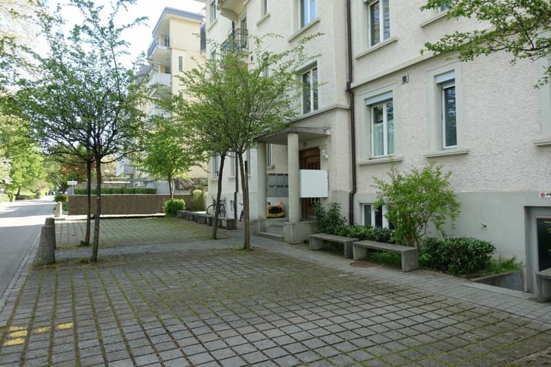 Attraktive Altbauwohnung an ruhiger Lage (9)