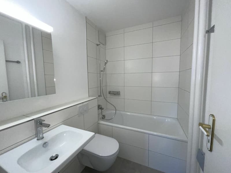 Charmante 4-Zimmerwohnung mit neuem Bad und Küche (3)