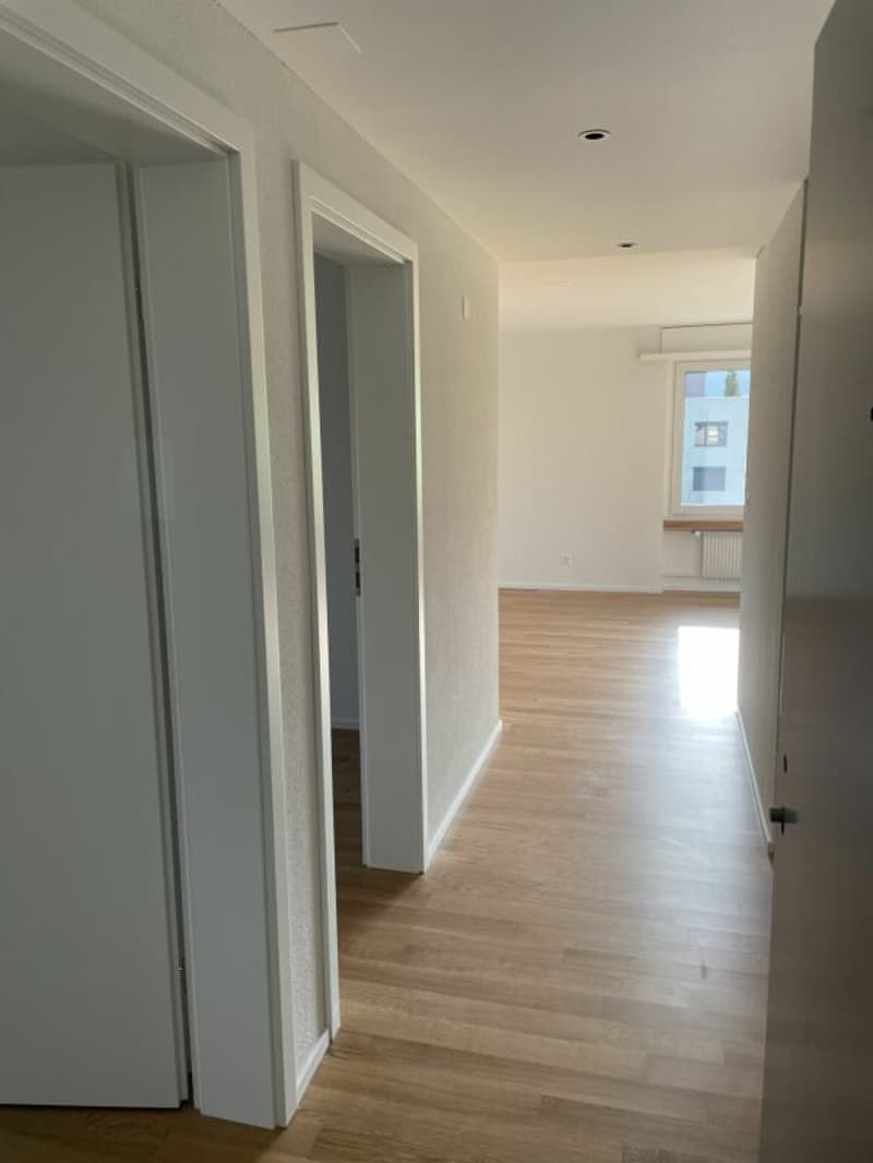 Schöne Wohnung mit wunderbarer Aussicht ins Grüne (3)
