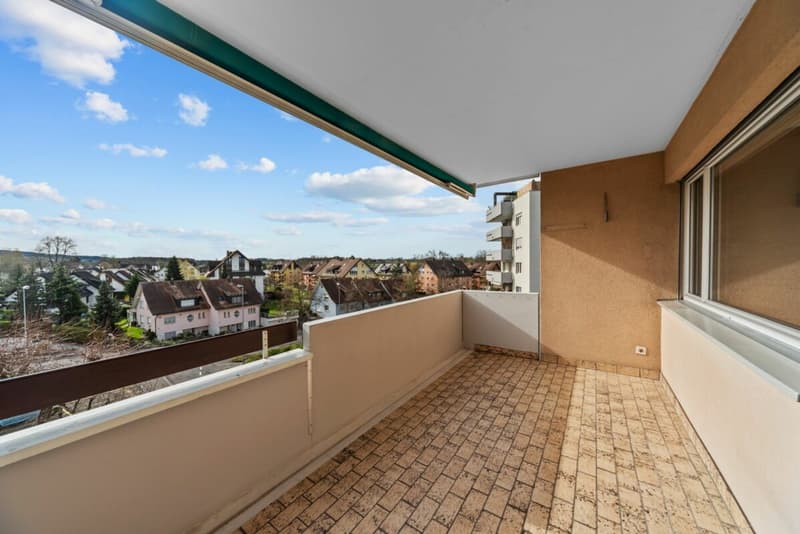 Helle, grosszügige 5-Zimmerwohnung zu vermieten (10)