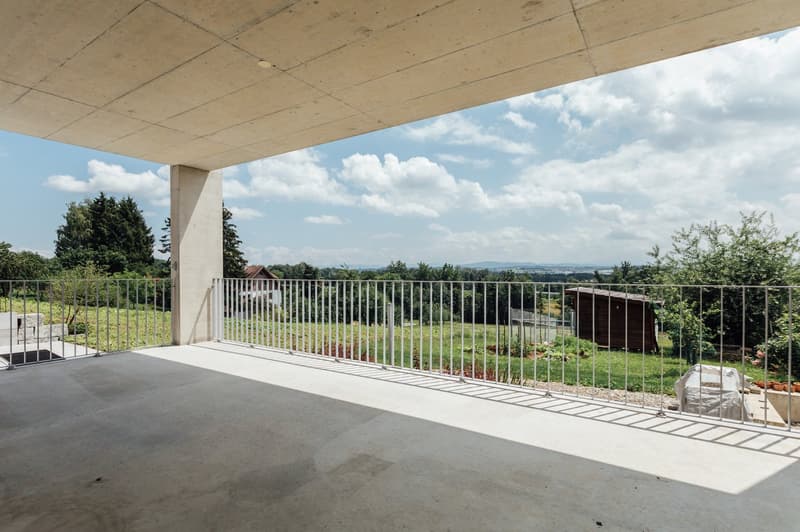 Helle Wohnung mit Balkon und Bergblick (8)