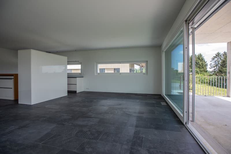 Helle Wohnung mit Balkon und Bergblick (9)