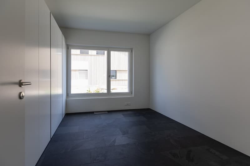 Helle Wohnung mit Balkon und Bergblick (7)