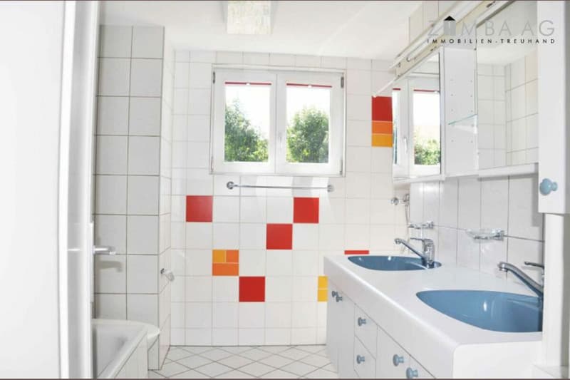 GROSS, schöne Lage, viel Sonne, mit Garten und Westterrasse (10)