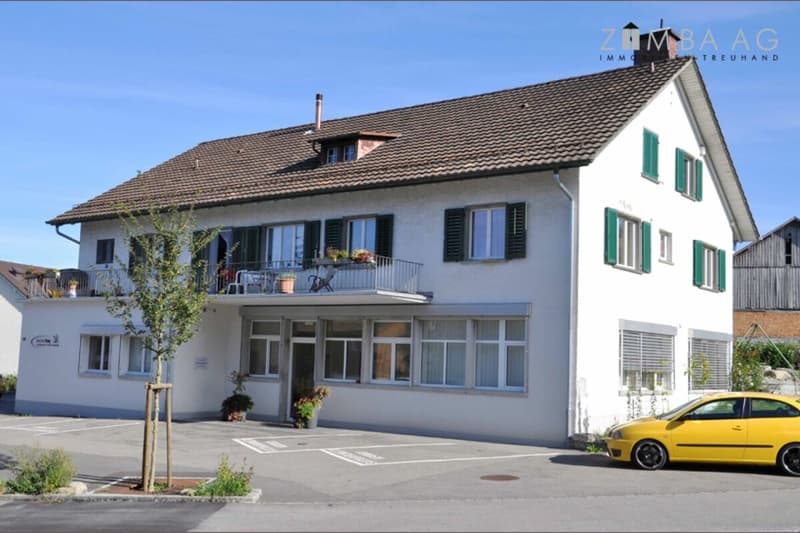 GROSS, schöne Lage, viel Sonne, mit Garten und Westterrasse (1)