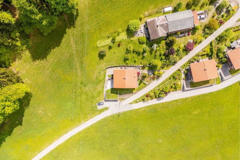 Chaletzauber 4.5 Zimmer-Maisonettewohnung mit atemberaubender Aussicht (31)