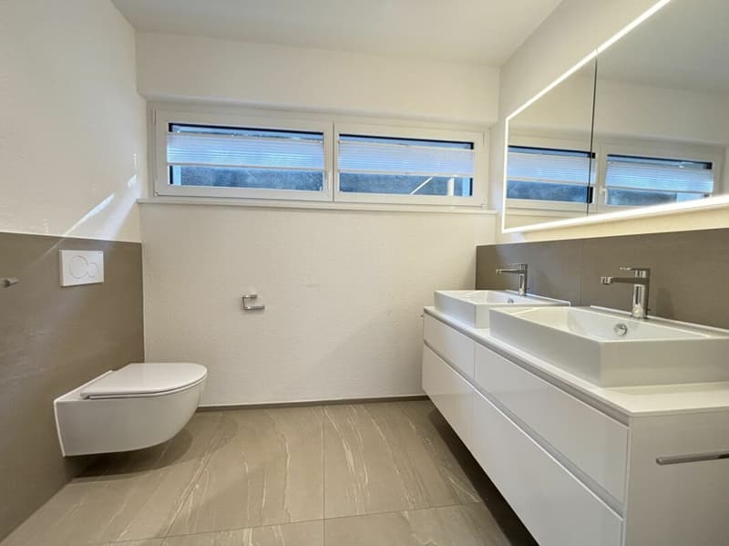 Exklusive 5.5 Zimmer-Terrassenwohnung mit Blick auf den Walensee (21)