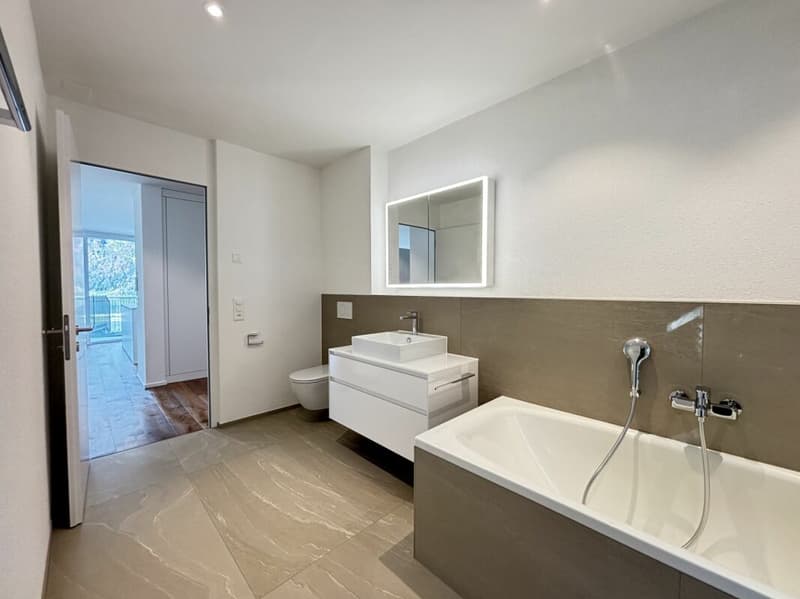 Exklusive 5.5 Zimmer-Terrassenwohnung mit Blick auf den Walensee (24)