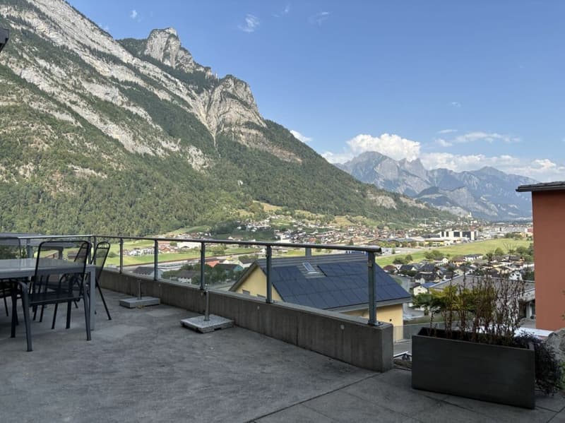 Attraktives 6.5 Zimmer-Doppeleinfamilienhaus mit Garten und Aussicht (22)