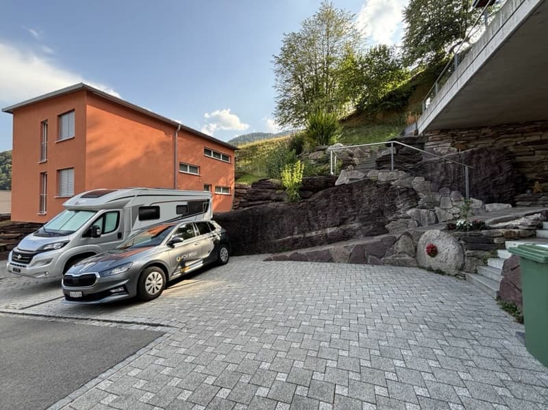 Attraktives 6.5 Zimmer-Doppeleinfamilienhaus mit Garten und Aussicht (30)