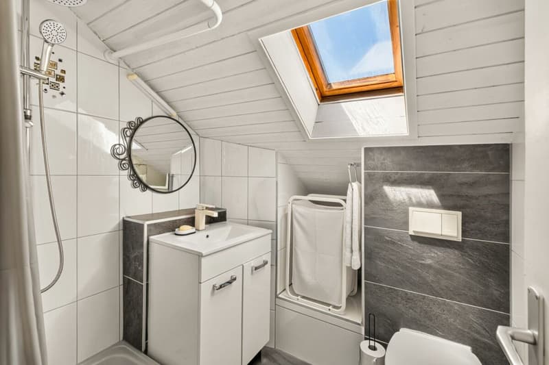WC Dachgeschoss (6.5 Zi)