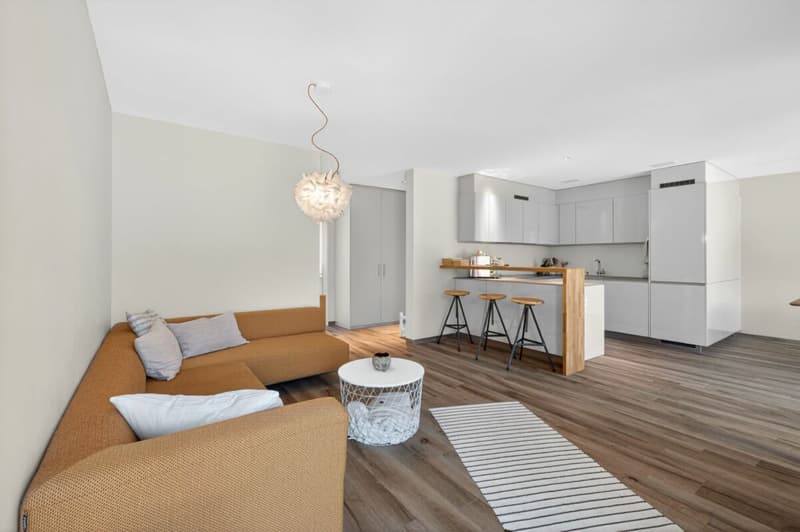 Wohnen mit Weitsicht - hochwertige 3.5-Zimmerwohnung (zweitwohnungstauglich) mit Balkon und Terrasse (8)