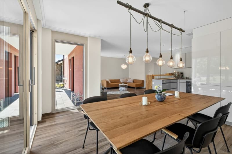 Wohnen mit Weitsicht - hochwertige 3.5-Zimmerwohnung (zweitwohnungstauglich) mit Balkon und Terrasse (4)