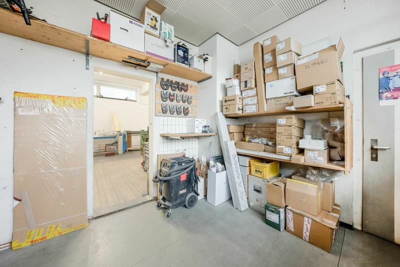 Gewerberäumlichkeiten mit Werkstatt und Büro - Perfekt für Ihr Unternehmen! (11)