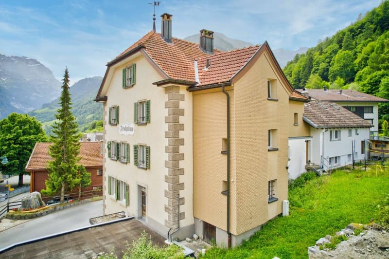 Das Raumwunder im Taminatal: 9-Zimmer Haus mit viel Potenzial (20)