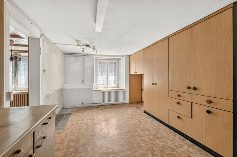 Das Raumwunder im Taminatal: 9-Zimmer Haus mit viel Potenzial (14)