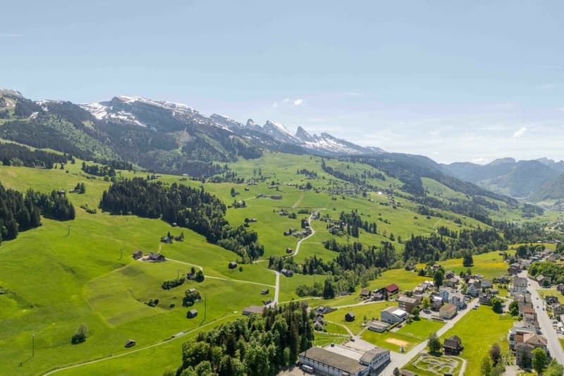 Wohnen mit Weitsicht - hochwertige 3.5-Zimmerwohnung (zweitwohnungstauglich) mit Balkon und Terrasse (25)