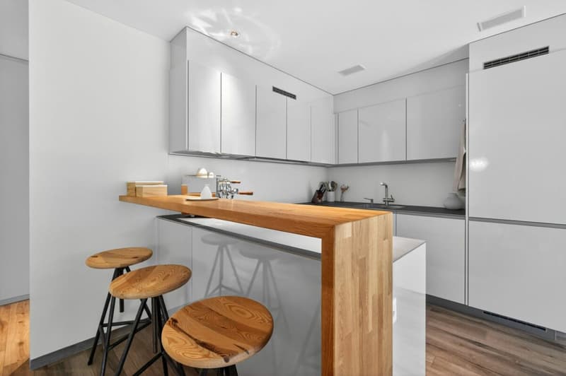 Wohnen mit Weitsicht - hochwertige 3.5-Zimmerwohnung (zweitwohnungstauglich) mit Balkon und Terrasse (4)