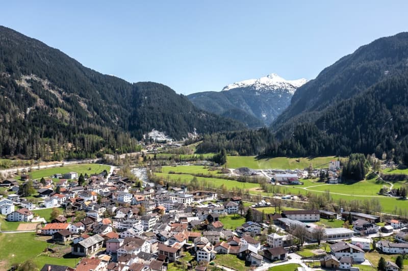 Attraktives Bauland (W2) mit Perspektive zu verkaufen (7)