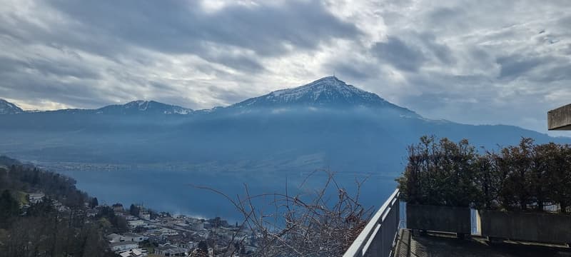 Bauland an Sensationeller Aussichtslage auf die Berge und See | homegate.ch