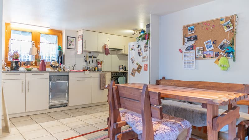 Charming apartment in a rustic Valais house above Visp (8)