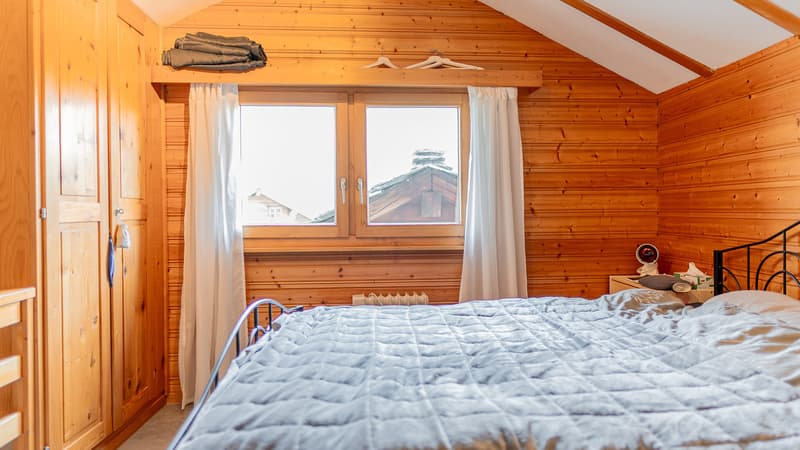 Charming apartment in a rustic Valais house above Visp (9)