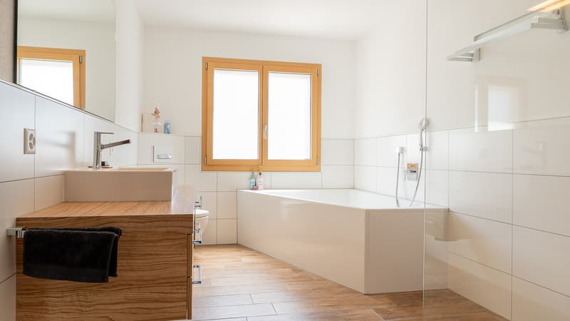 Modern 4.5-room first-floor apartment in Bürchen (12)