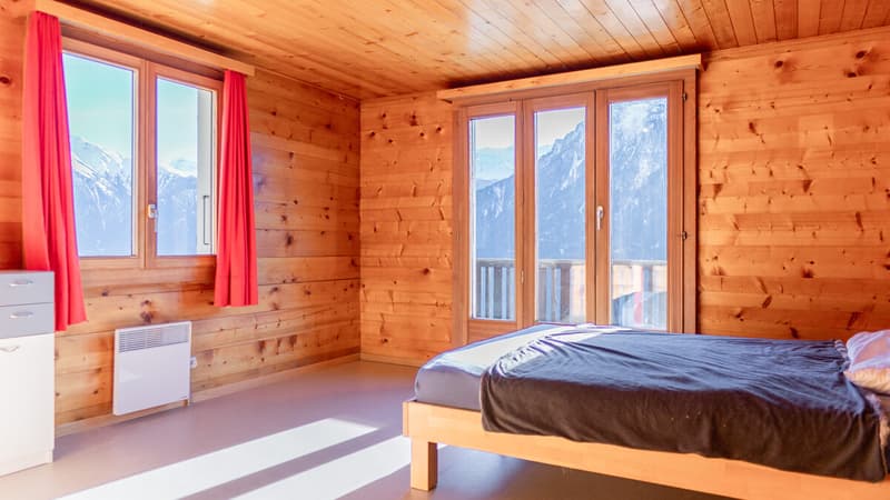 Two-family house and stable with great views and perfect sunshine (5)