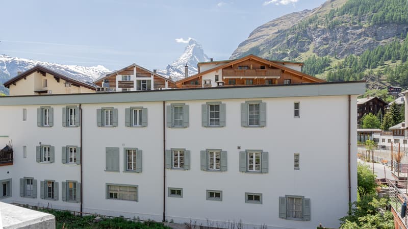 Zentral gelegene komplett renovierte 3.5-Zimmerwohnung in Zermatt (1)