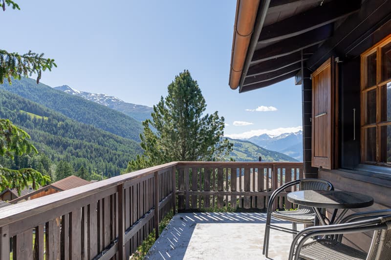 Reizendes Ferienchalet mit viel Ambience in Bürchen (3)