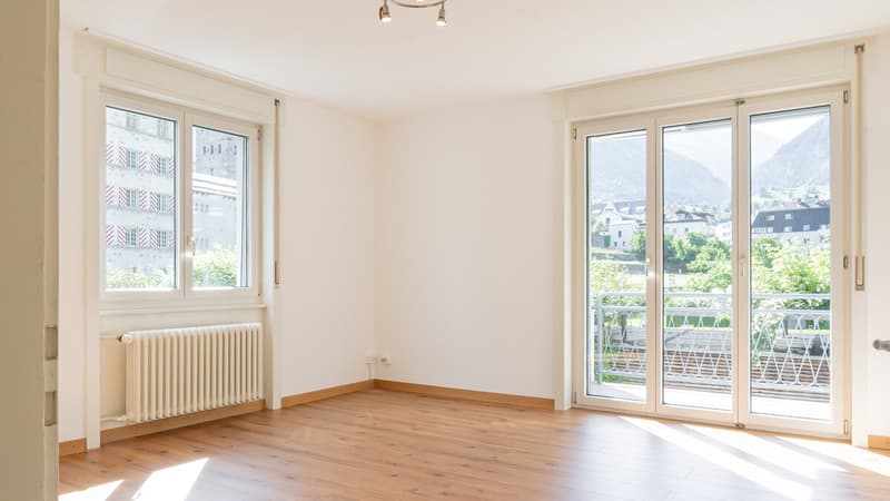 Aussichtsreiche 4.5-Zimmerwohnung am Schlossgarten von Brig (4)